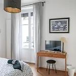 Apartament Grande Maison - Maison Ou En Centre