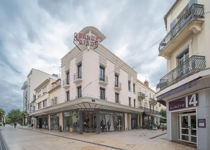 Grande Maison - Maison Ou En Centre